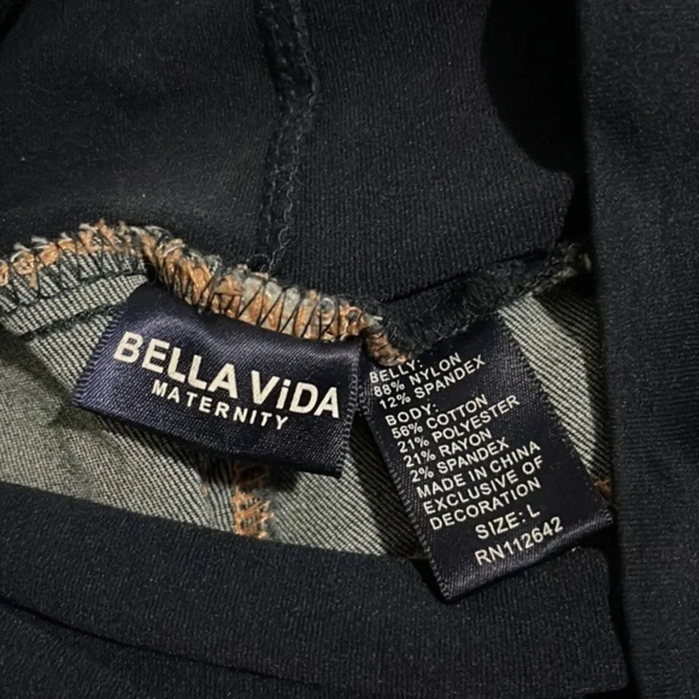 BELLA VIDA MATERNITY JEAN SHORTS SIZE LARGE NWOT #6998 - Picture 4 of 5